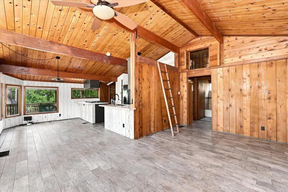 31306 Circle View Drive Running Springs, CA 92382