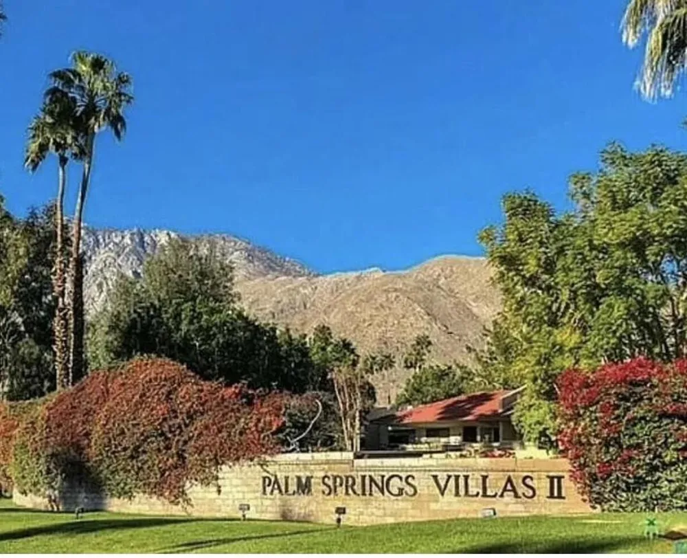 2801 Los Felices Circle E #D 102 Palm Springs, CA 92262