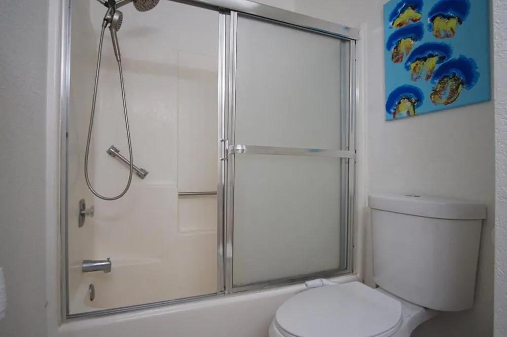 2801 Los Felices Circle E #D 102 Palm Springs, CA 92262