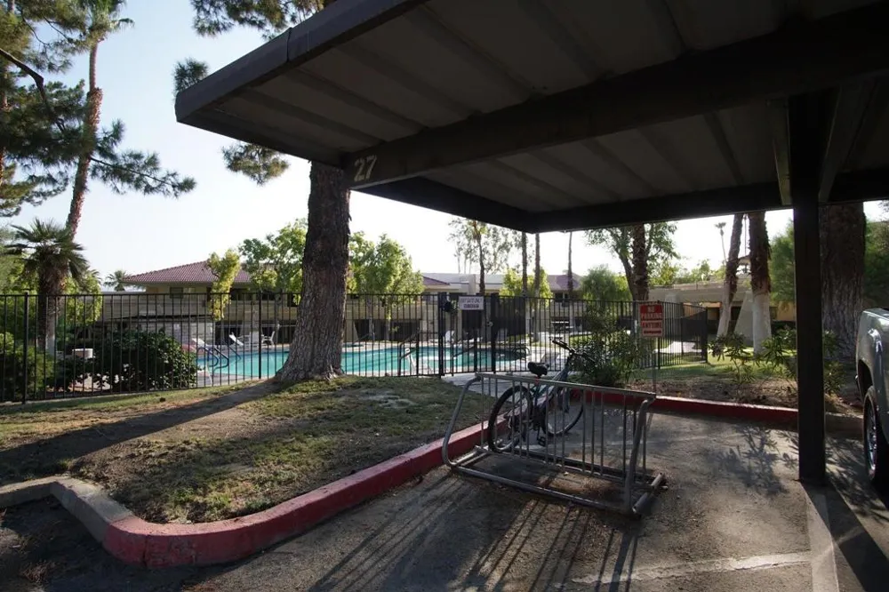 2801 Los Felices Circle E #D 102 Palm Springs, CA 92262