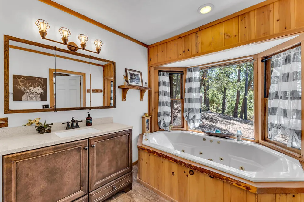 24701 Schaffer Drive Idyllwild, CA 92549