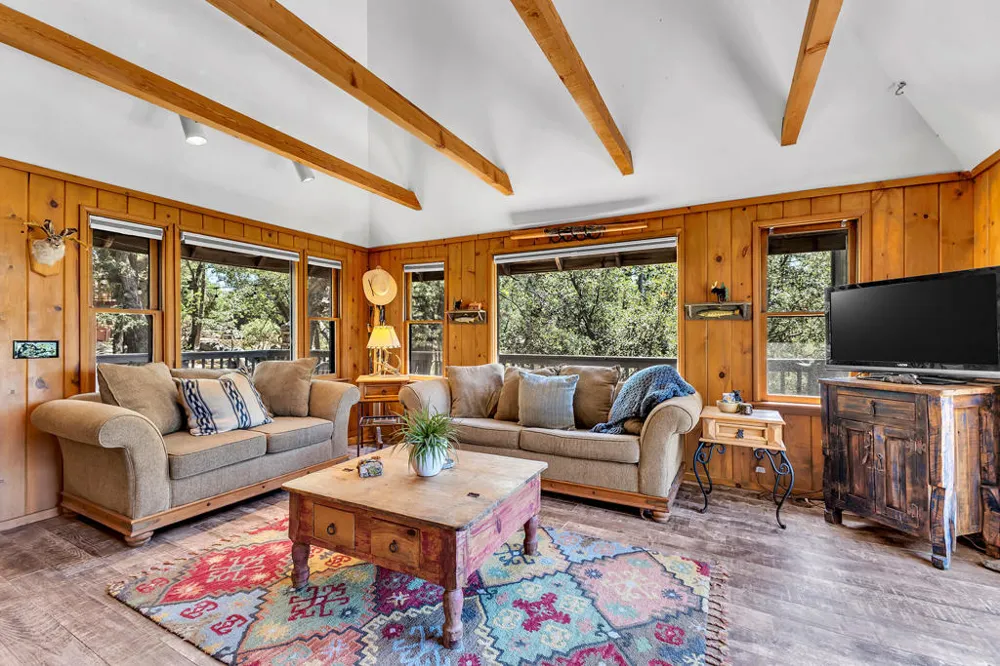 24701 Schaffer Drive Idyllwild, CA 92549