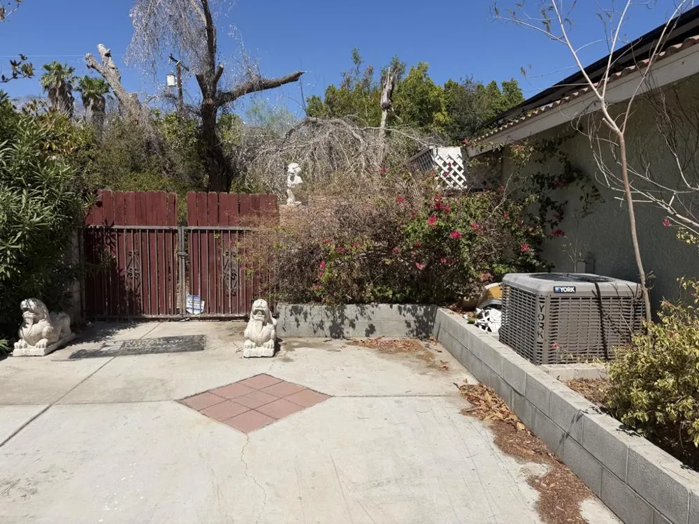2151 Farrell Drive Palm Springs, CA 92262