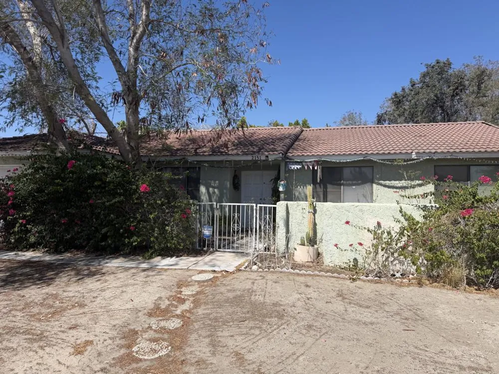 2151 Farrell Drive Palm Springs, CA 92262