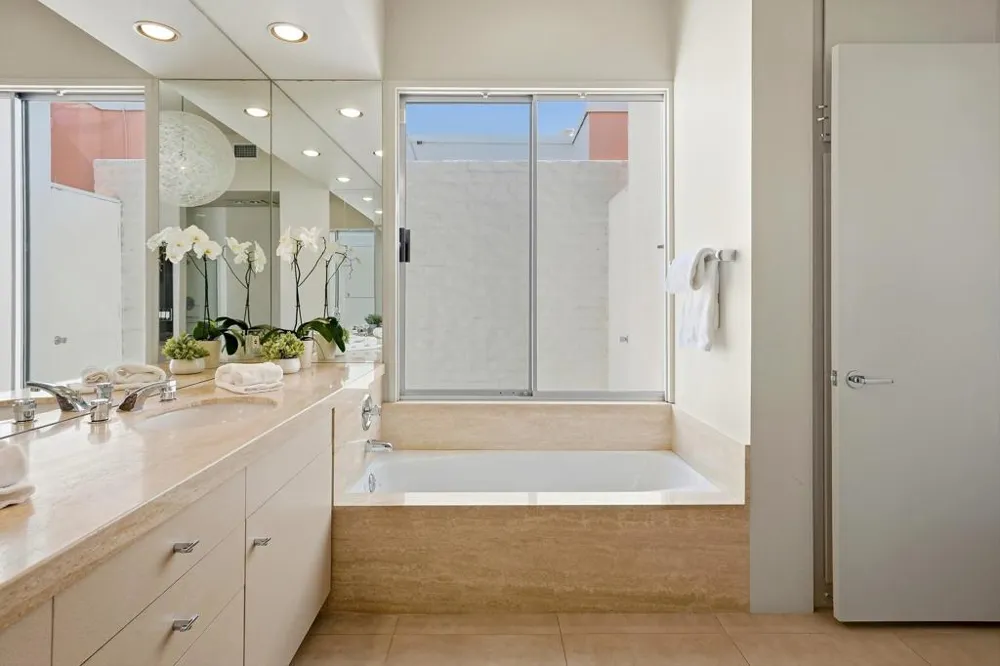 47192 El Agadir Palm Desert, CA 92260