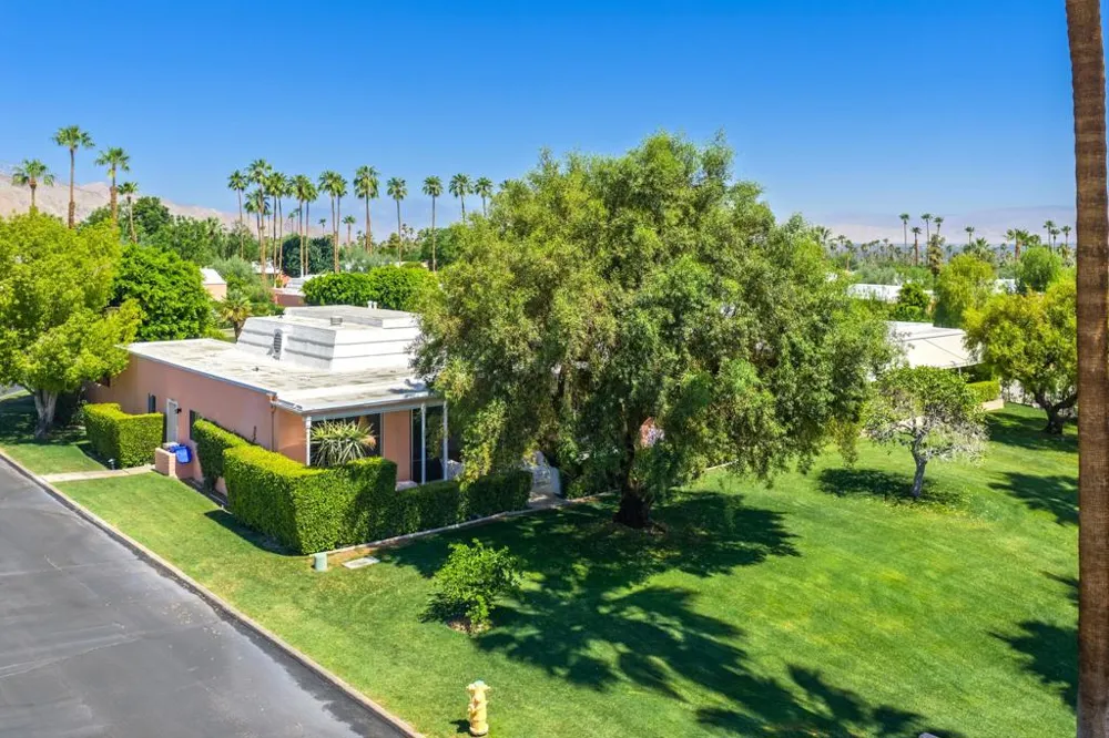 47192 El Agadir Palm Desert, CA 92260