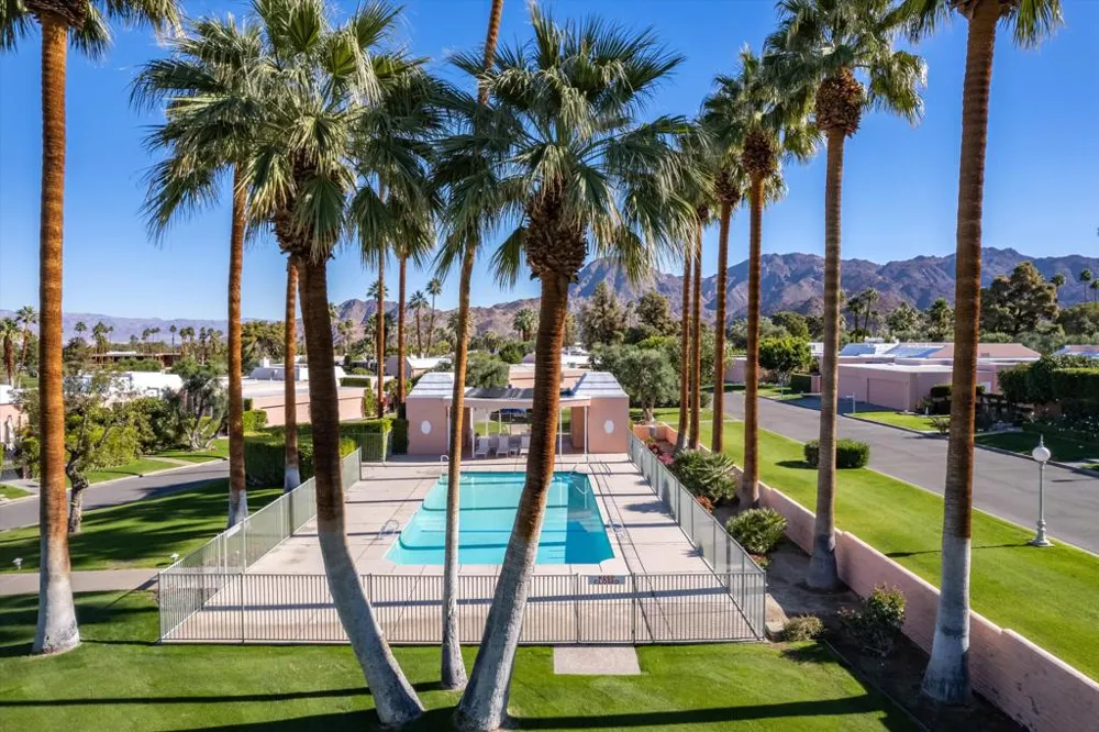 47192 El Agadir Palm Desert, CA 92260