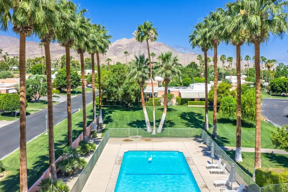 47192 El Agadir Palm Desert, CA 92260