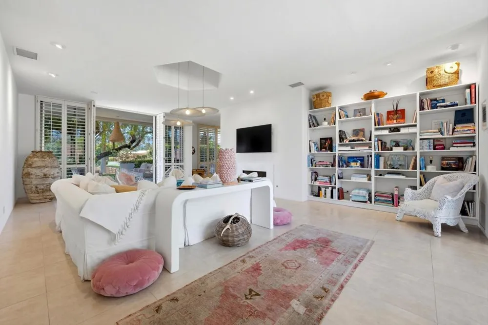 47192 El Agadir Palm Desert, CA 92260