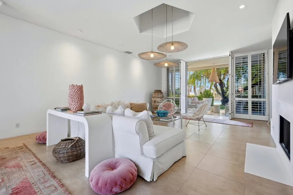 47192 El Agadir Palm Desert, CA 92260