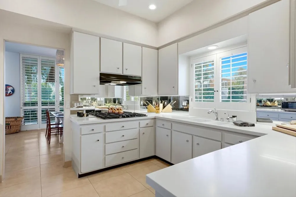 47192 El Agadir Palm Desert, CA 92260