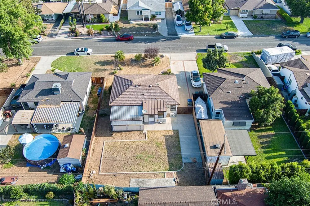 16734 E Devanah Covina, CA 91722