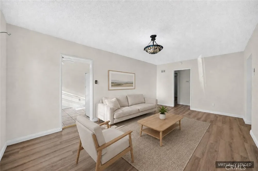 16734 E Devanah Covina, CA 91722