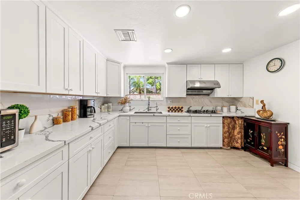 24412 Rosegate Diamond Bar, CA 91765