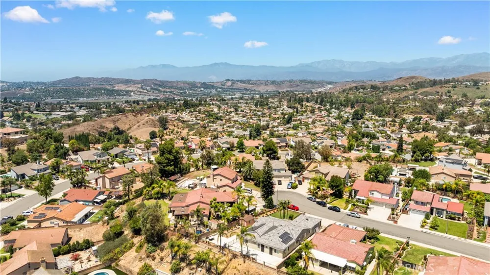 24412 Rosegate Diamond Bar, CA 91765