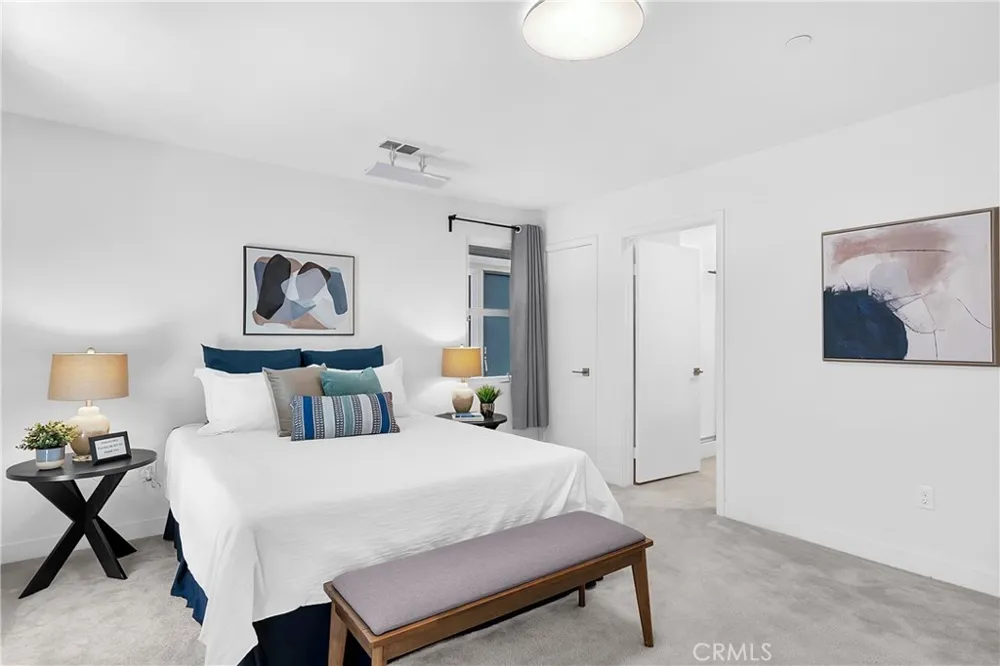 2700 E Chaucer E #41 Los Angeles, CA 90065