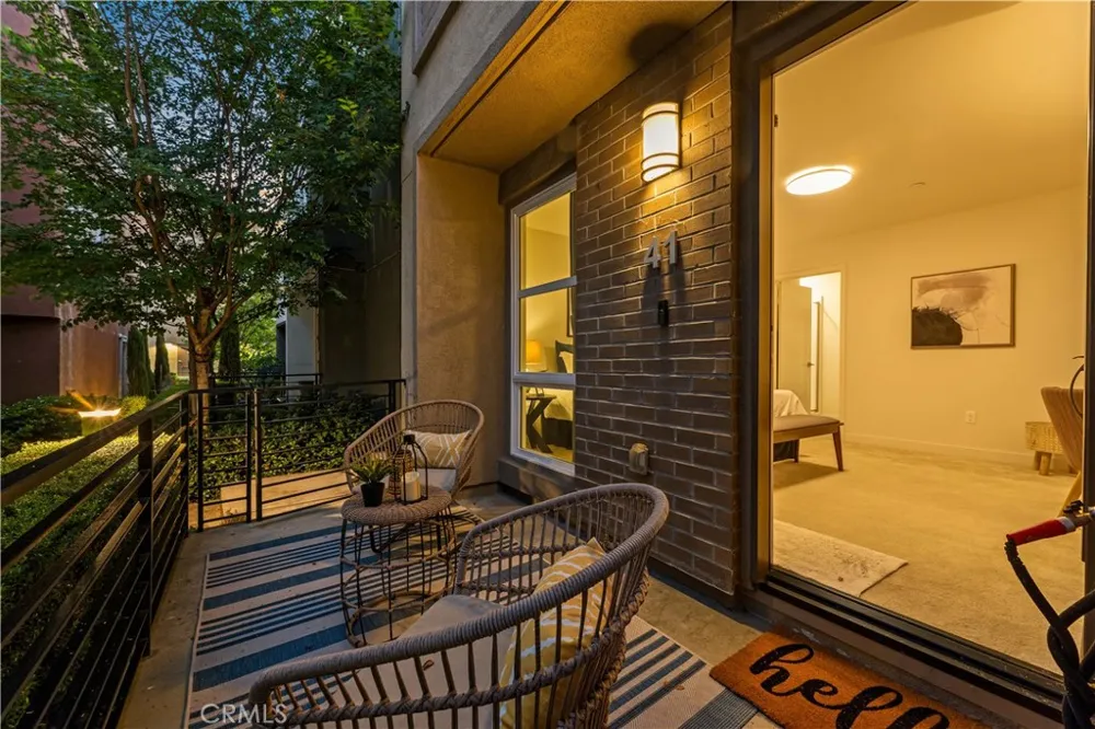 2700 E Chaucer E #41 Los Angeles, CA 90065