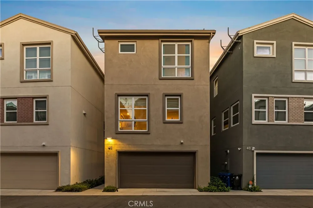 2700 E Chaucer E #41 Los Angeles, CA 90065