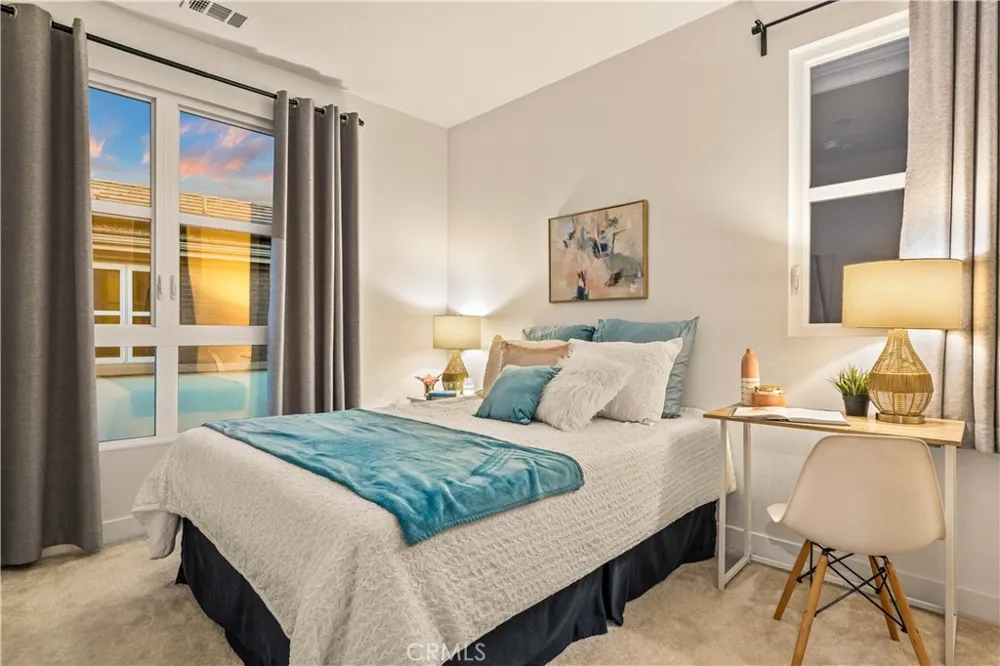 2700 E Chaucer E #41 Los Angeles, CA 90065