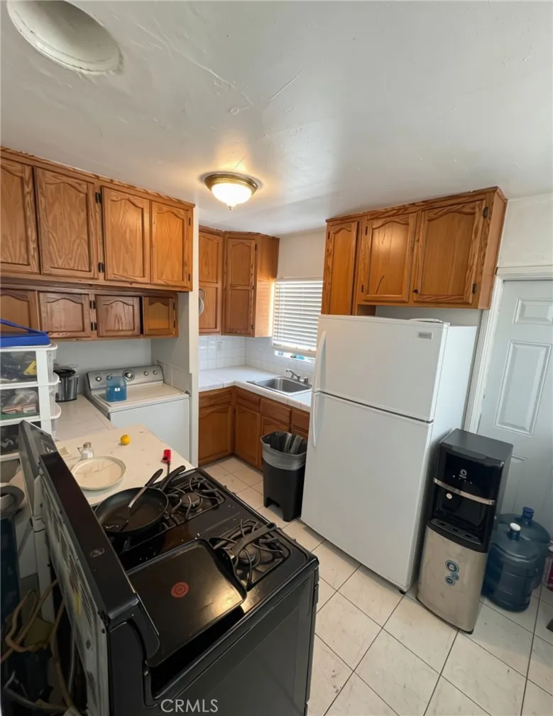 2018 Potrero South El Monte, CA 91733