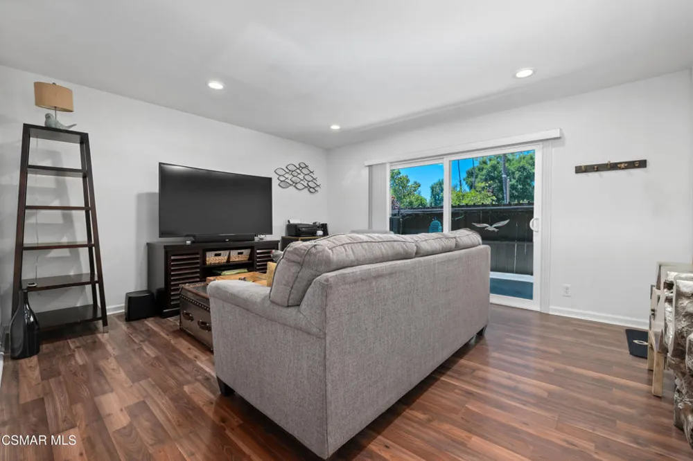 31577 Lindero Canyon Road #6 Westlake Village, CA 91361