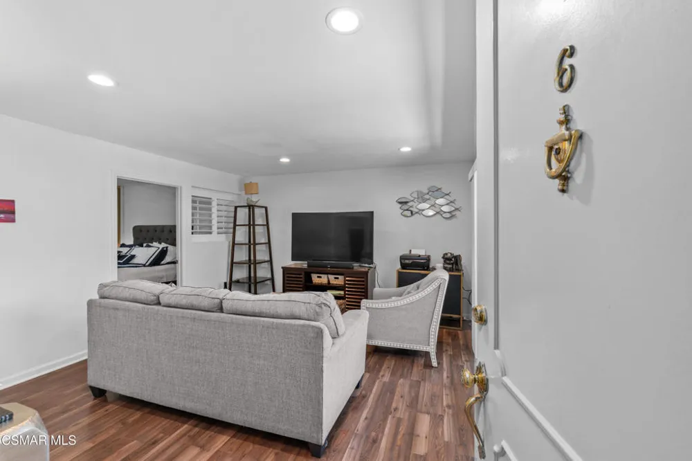 31577 Lindero Canyon Road #6 Westlake Village, CA 91361