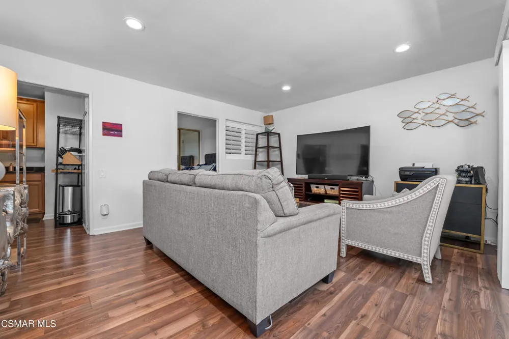 31577 Lindero Canyon Road #6 Westlake Village, CA 91361