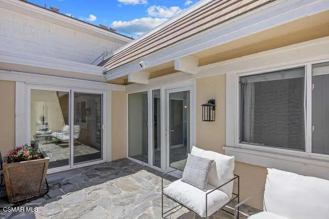 32040 Waterside Lane Westlake Village, CA 91361