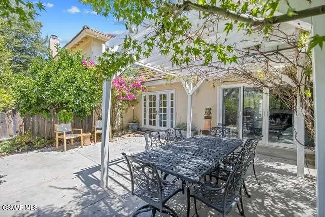 32040 Waterside Lane Westlake Village, CA 91361