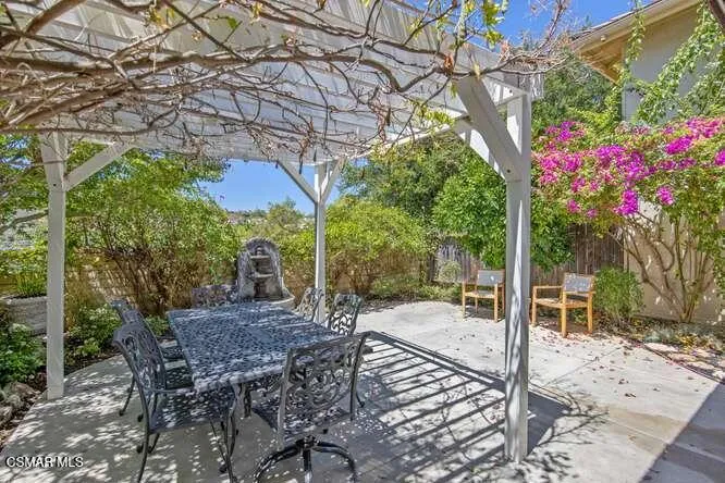 32040 Waterside Lane Westlake Village, CA 91361