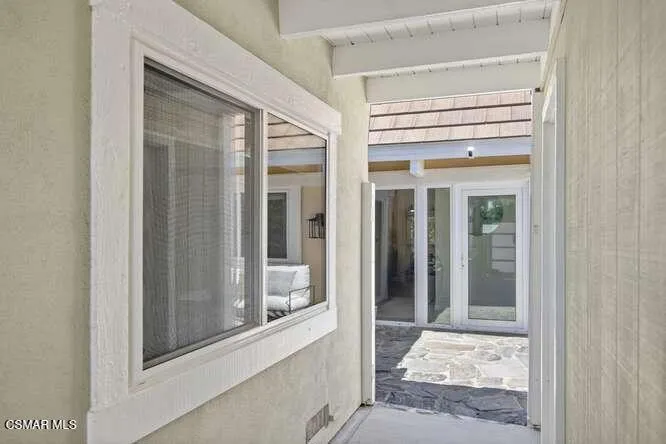 32040 Waterside Lane Westlake Village, CA 91361