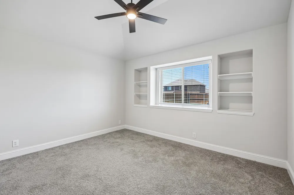 121 Claywood Drive Glenn Heights, TX 75154