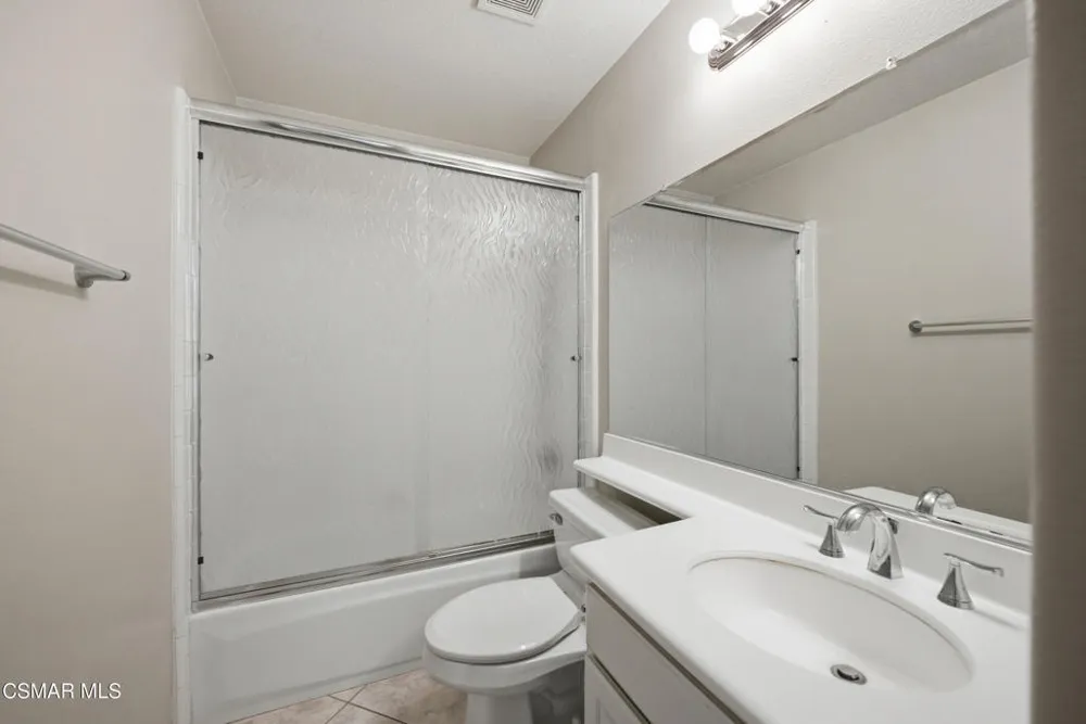 141 Giant Oak Avenue Newbury Park, CA 91320