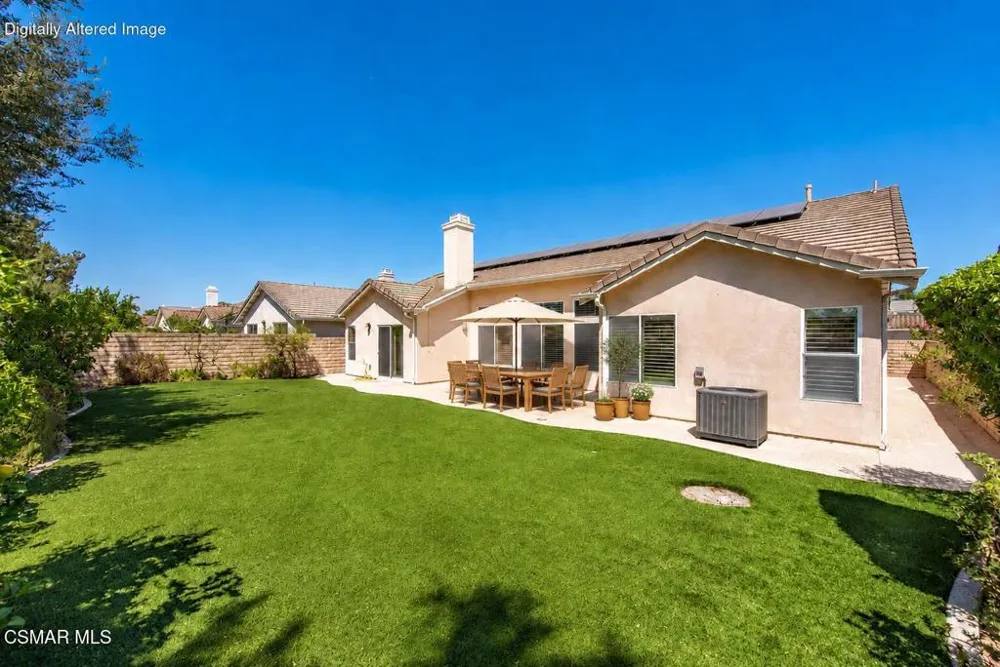 141 Giant Oak Avenue Newbury Park, CA 91320