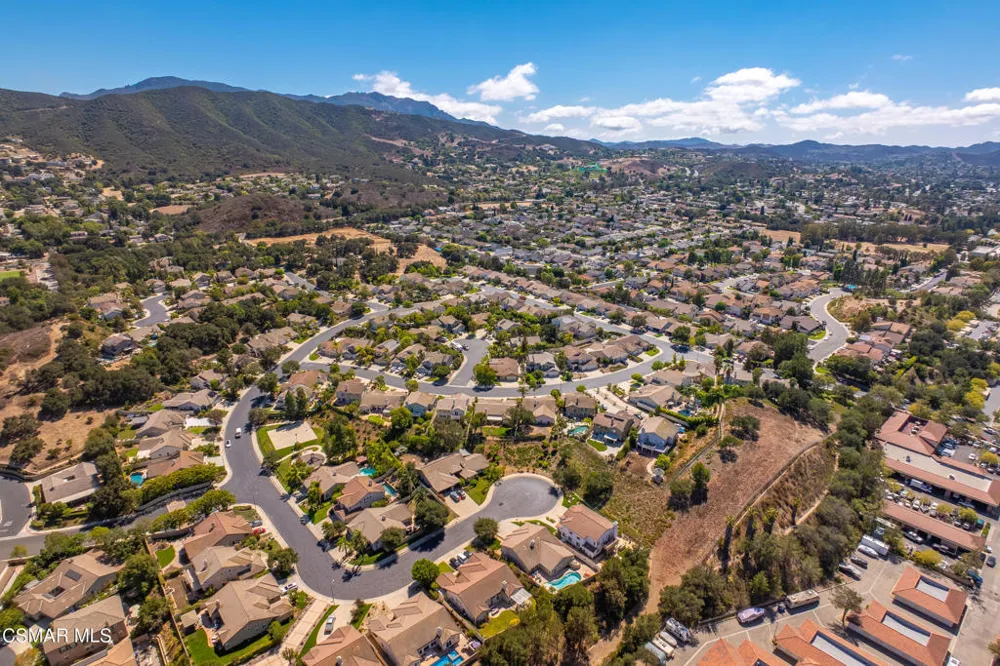 141 Giant Oak Avenue Newbury Park, CA 91320