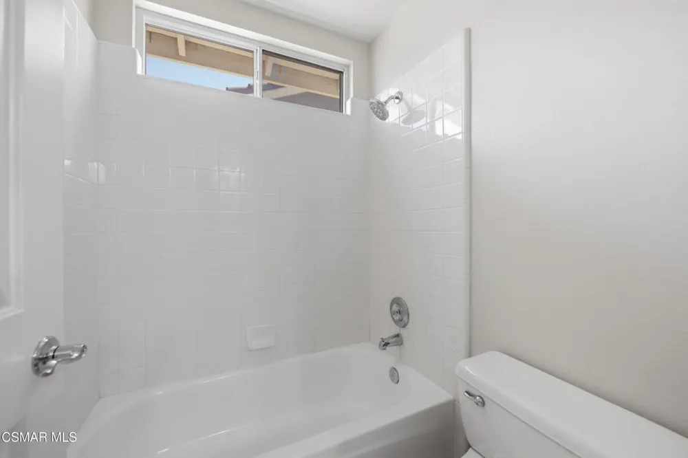141 Giant Oak Avenue Newbury Park, CA 91320