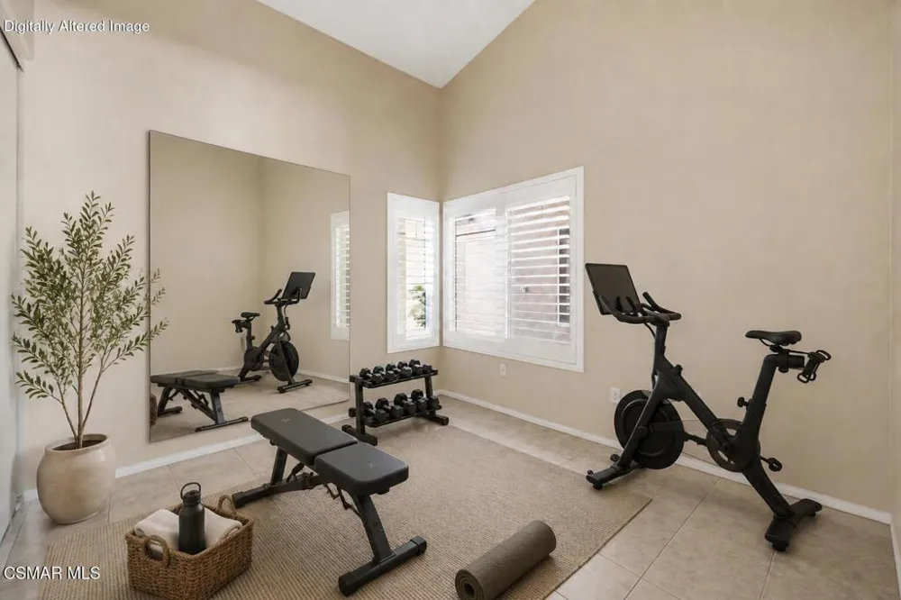 141 Giant Oak Avenue Newbury Park, CA 91320