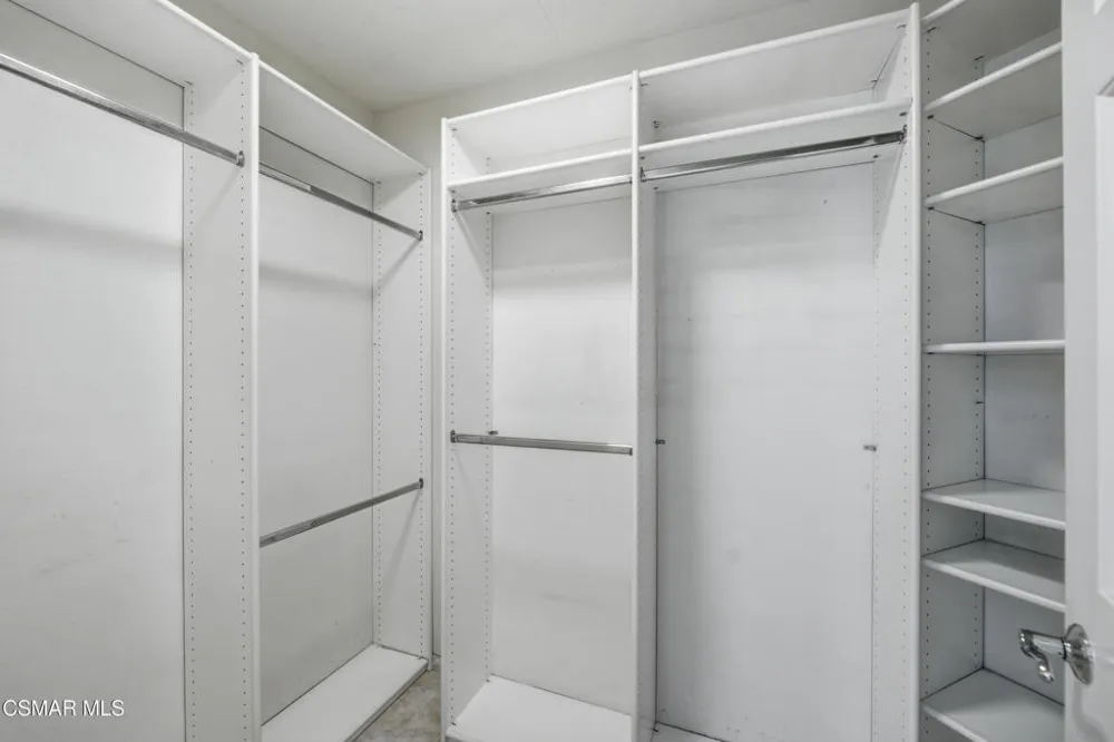 141 Giant Oak Avenue Newbury Park, CA 91320