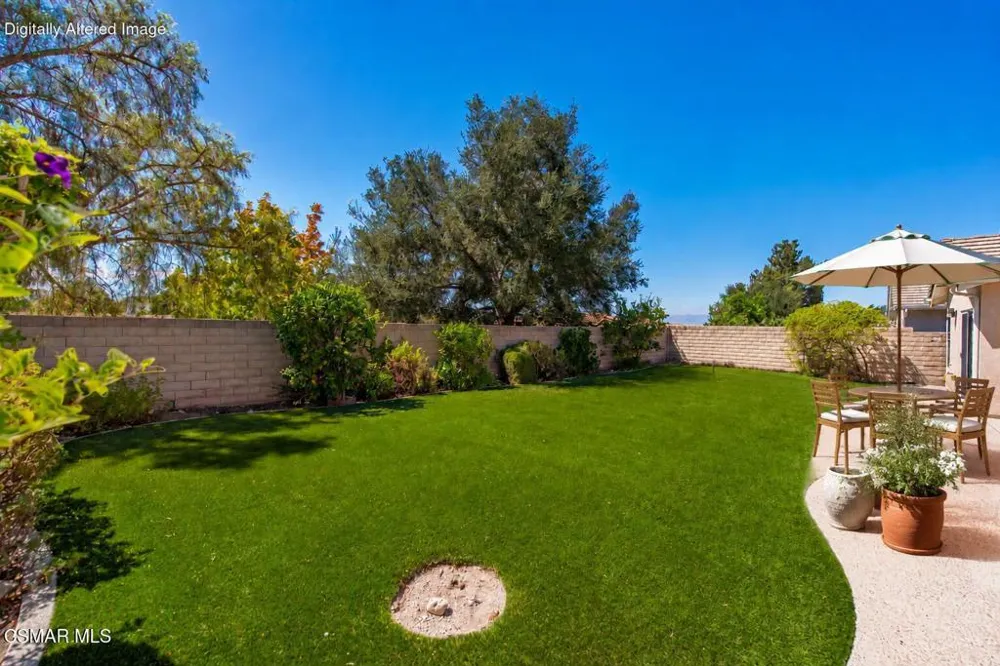 141 Giant Oak Avenue Newbury Park, CA 91320