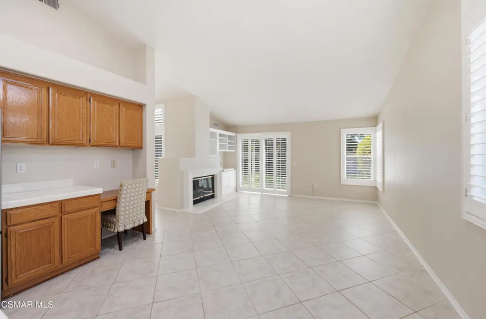 141 Giant Oak Avenue Newbury Park, CA 91320