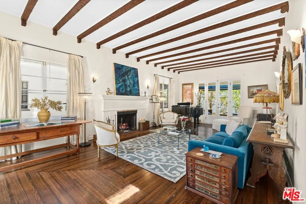 537 June Street Los Angeles, CA 90004