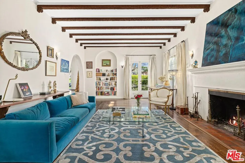 537 June Street Los Angeles, CA 90004