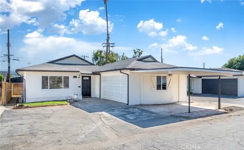 2211 1/8  Casitas Avenue