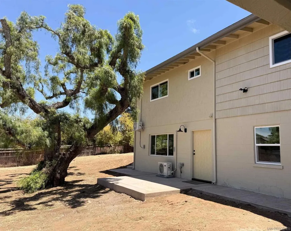 3448 Willow Bonita, CA 91902