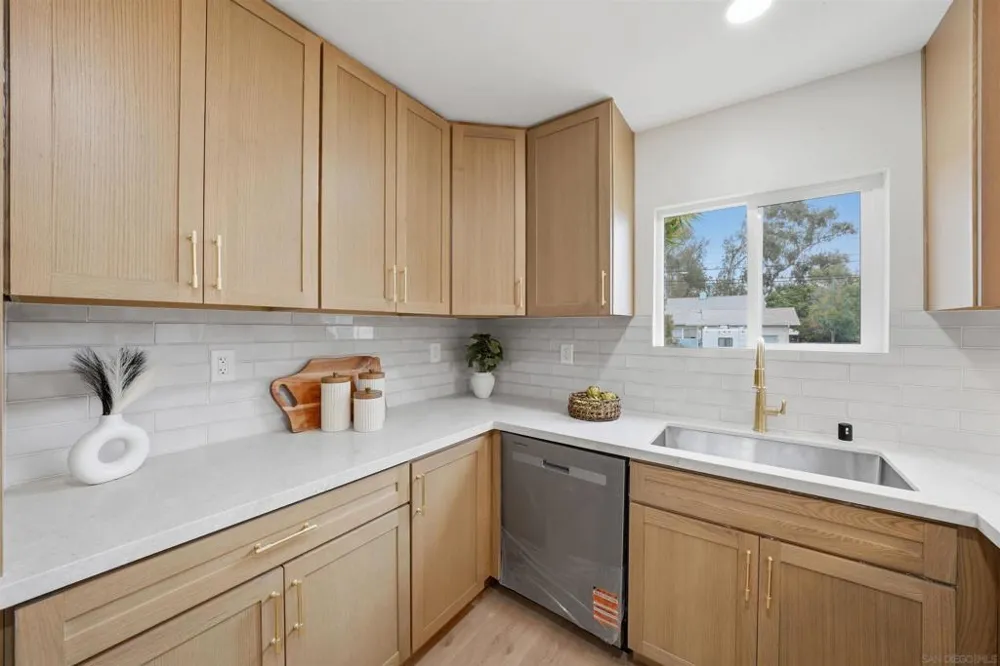 3448 Willow Bonita, CA 91902