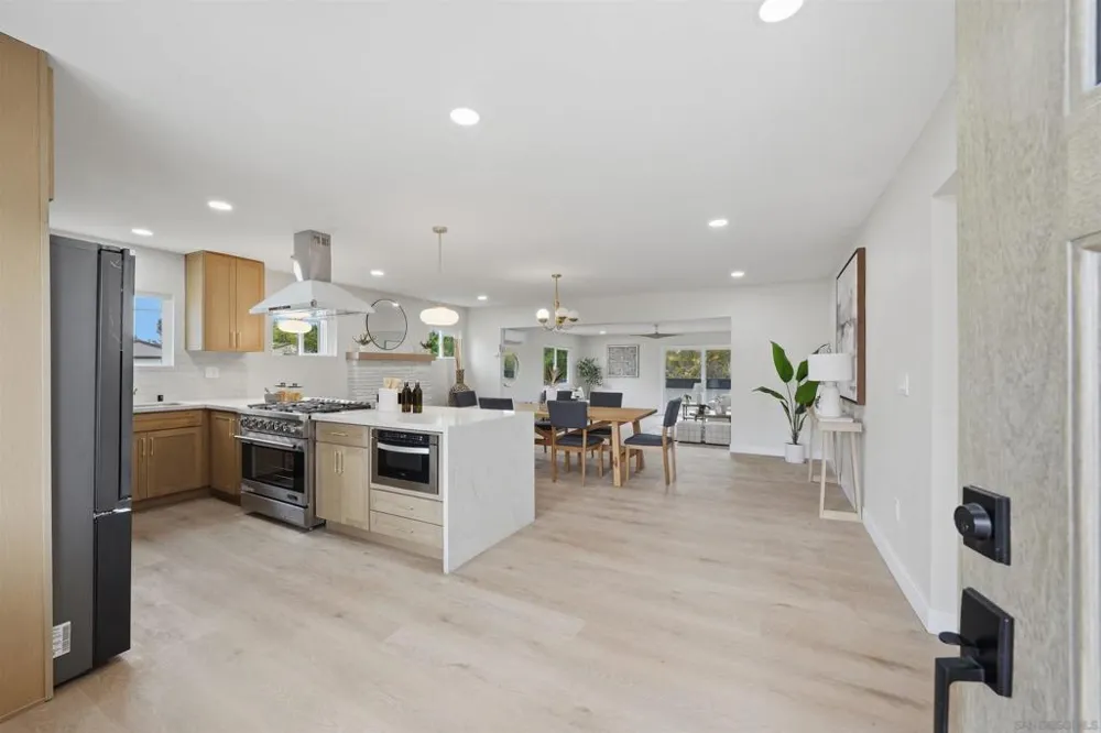 3448 Willow Bonita, CA 91902