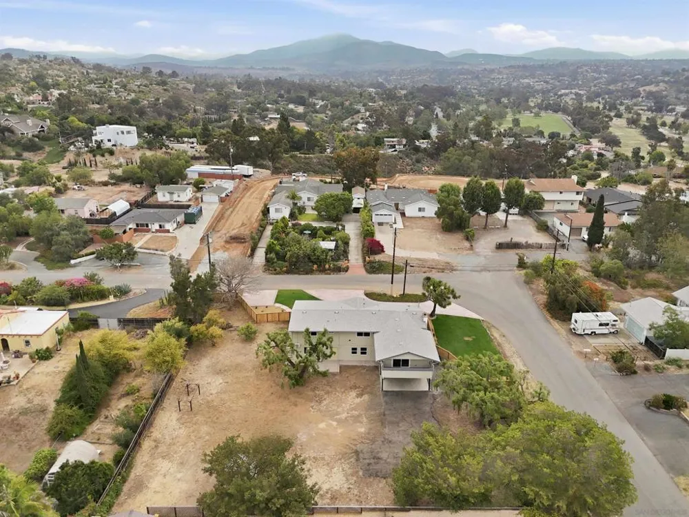 3448 Willow Bonita, CA 91902