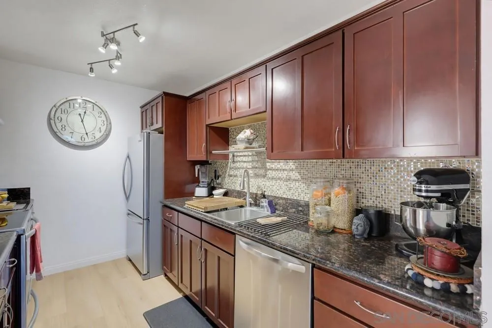 5252 Orange Avenue #131 San Diego, CA 92115