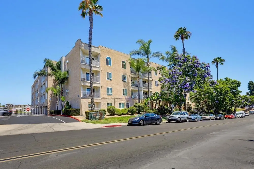 5252 Orange Avenue #131 San Diego, CA 92115