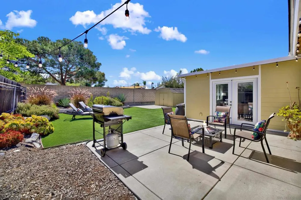 13351 Silver Lake Dr. Poway, CA 92064